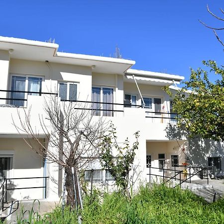 Iskas Apartments 伊利索斯 外观 照片