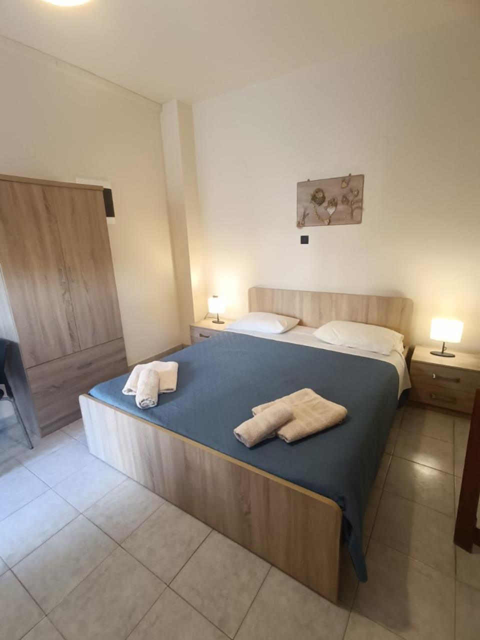 Iskas Apartments 伊利索斯 外观 照片